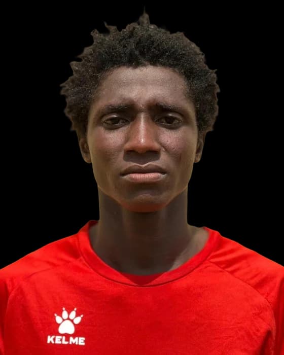 Darrey Nelson Bomushi, Central Midfielder